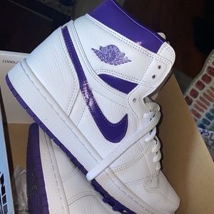 Jordan 1s worn once